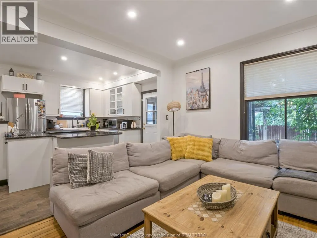 707 WINDERMERE