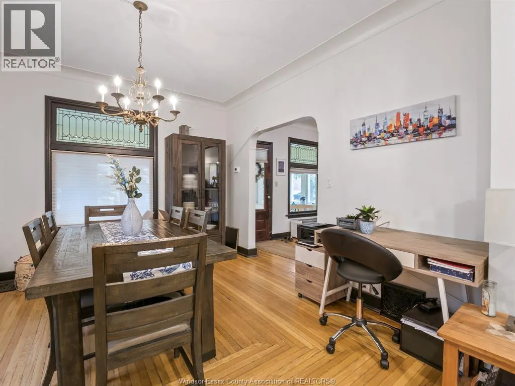 707 WINDERMERE