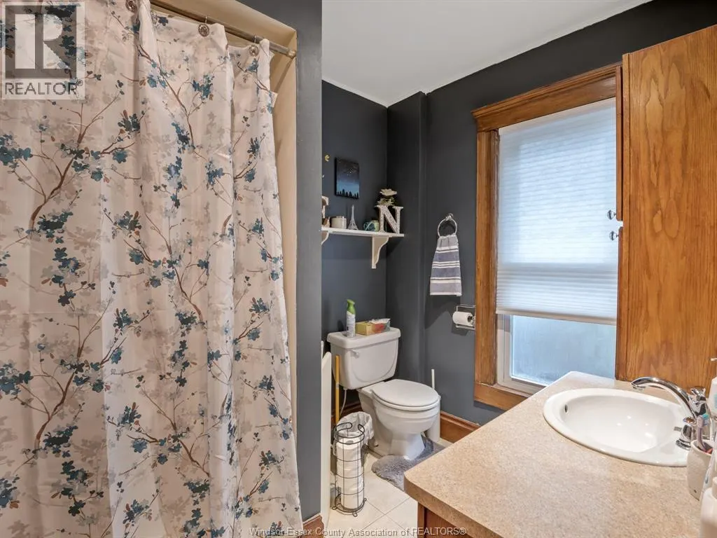 707 WINDERMERE