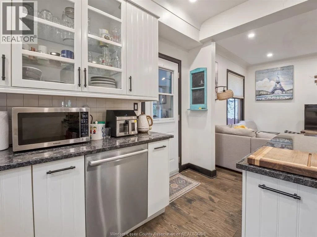 707 WINDERMERE