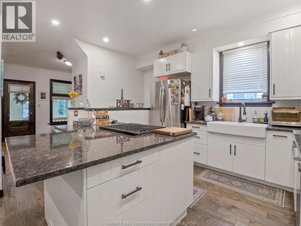 707 WINDERMERE