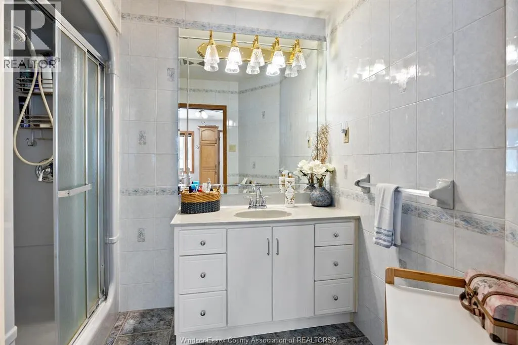 221 PICKERING