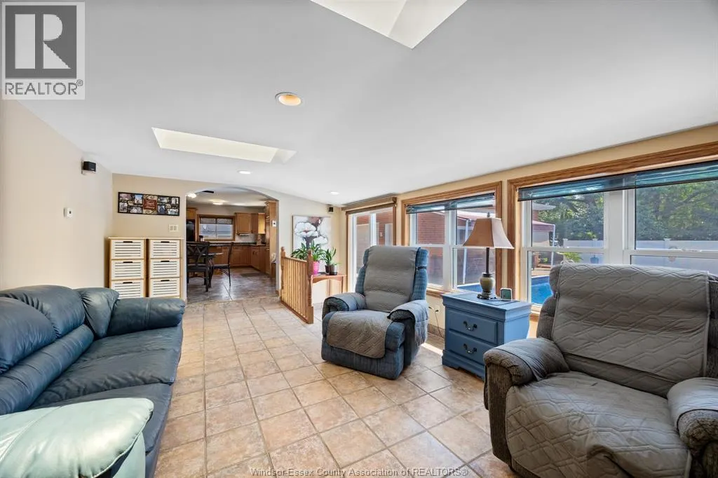 221 PICKERING