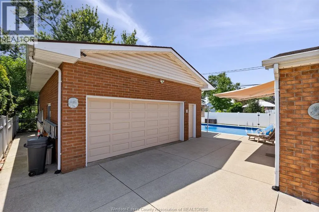 221 PICKERING