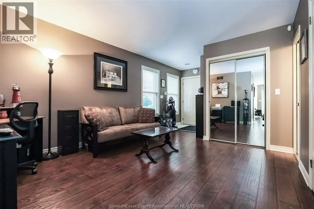 1185 GRAND MARAIS ROAD West Unit# 2