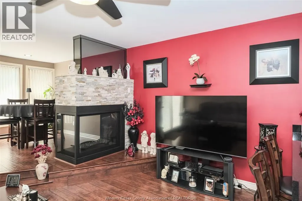 1185 GRAND MARAIS ROAD West Unit# 2