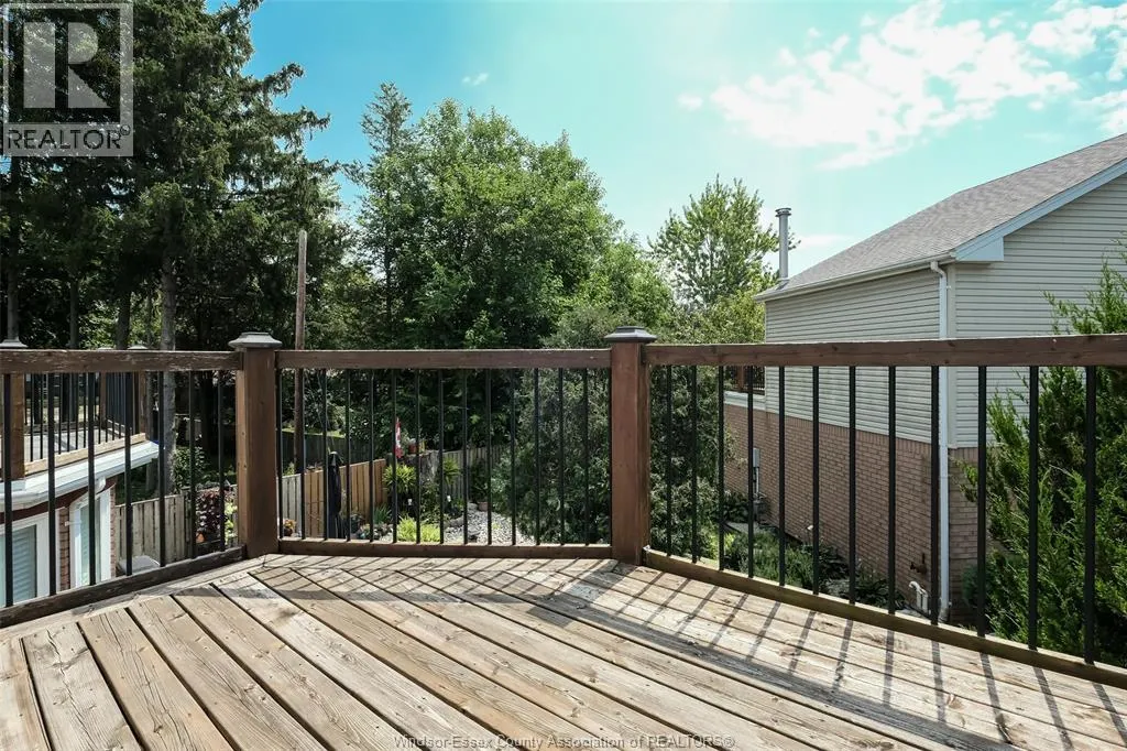 1185 GRAND MARAIS ROAD West Unit# 2