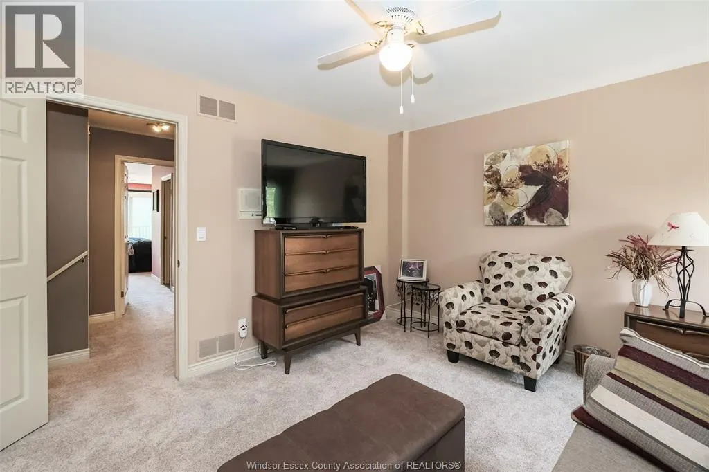 1185 GRAND MARAIS ROAD West Unit# 2