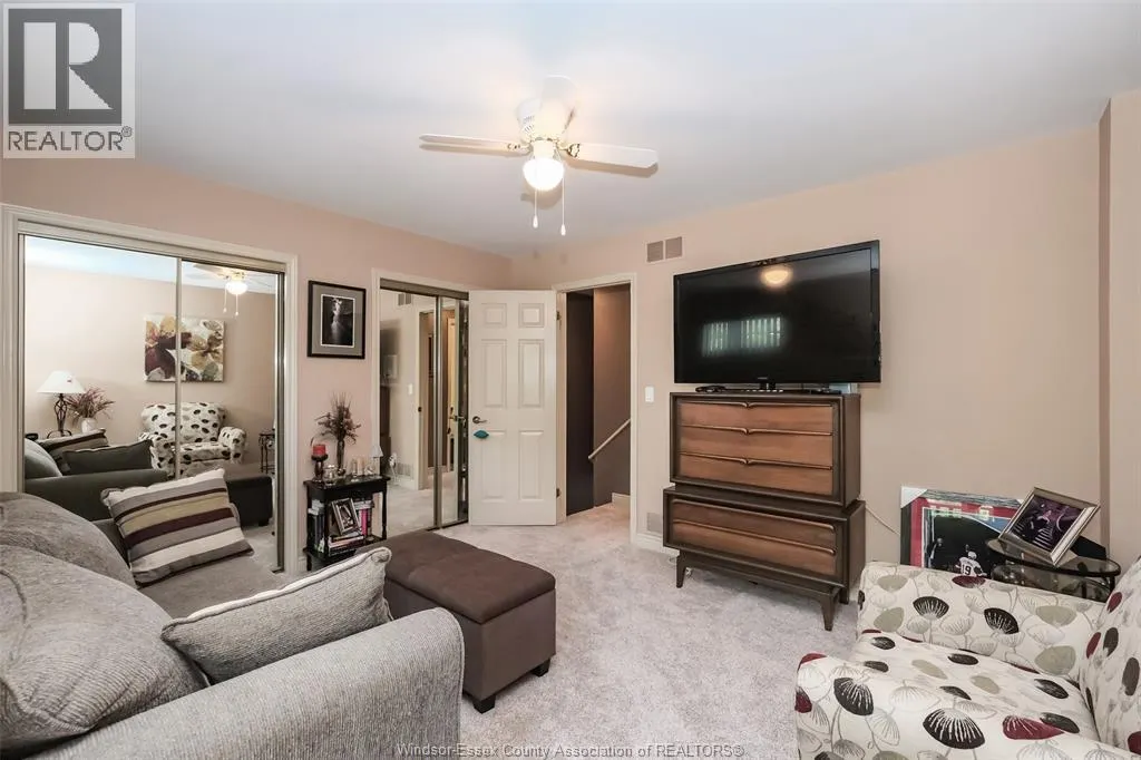 1185 GRAND MARAIS ROAD West Unit# 2