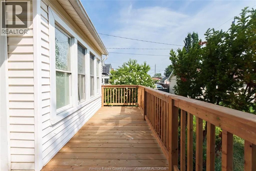 950 ELSMERE