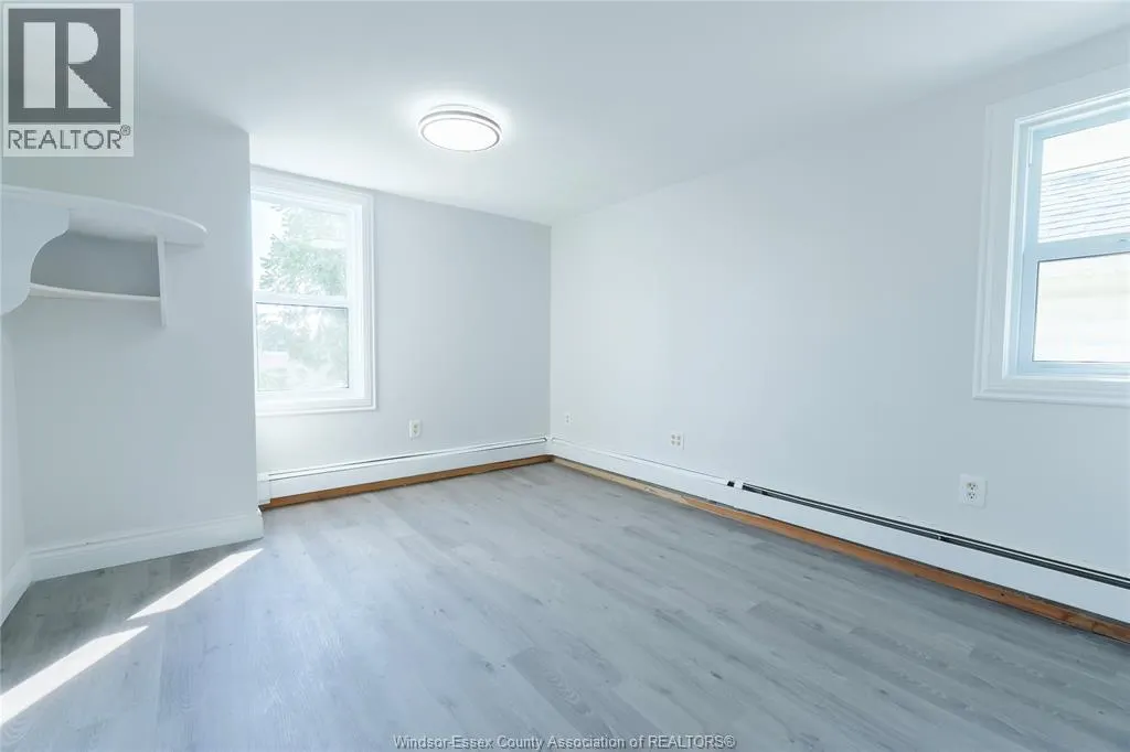950 ELSMERE