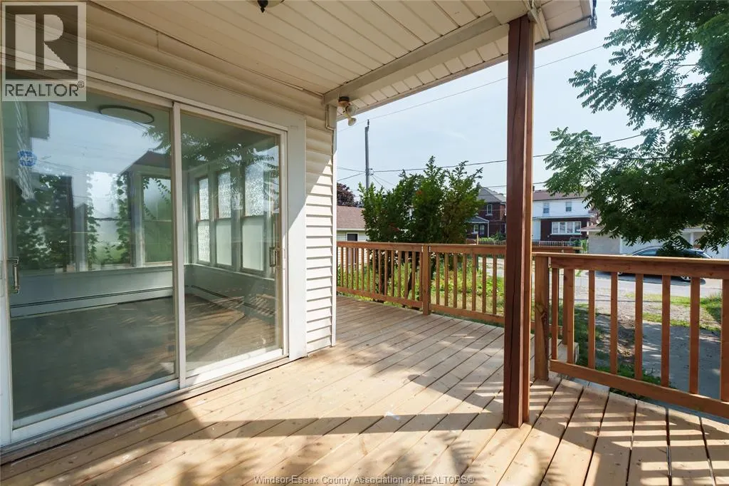 950 ELSMERE