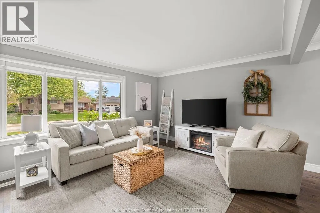384 CENTENNIAL DRIVE