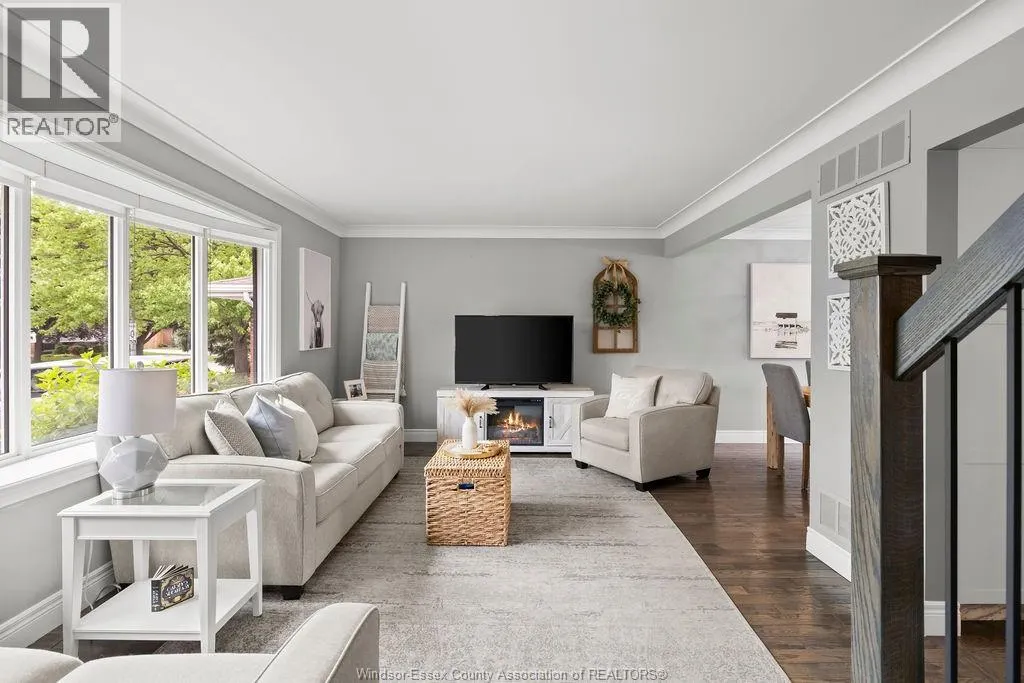 384 CENTENNIAL DRIVE