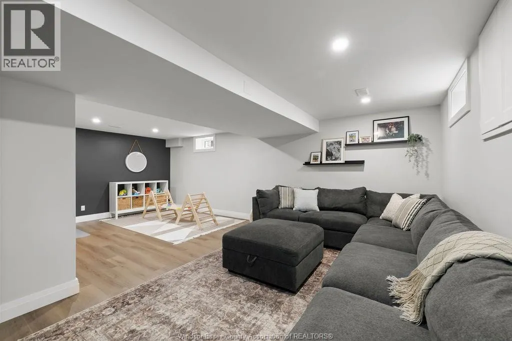 384 CENTENNIAL DRIVE
