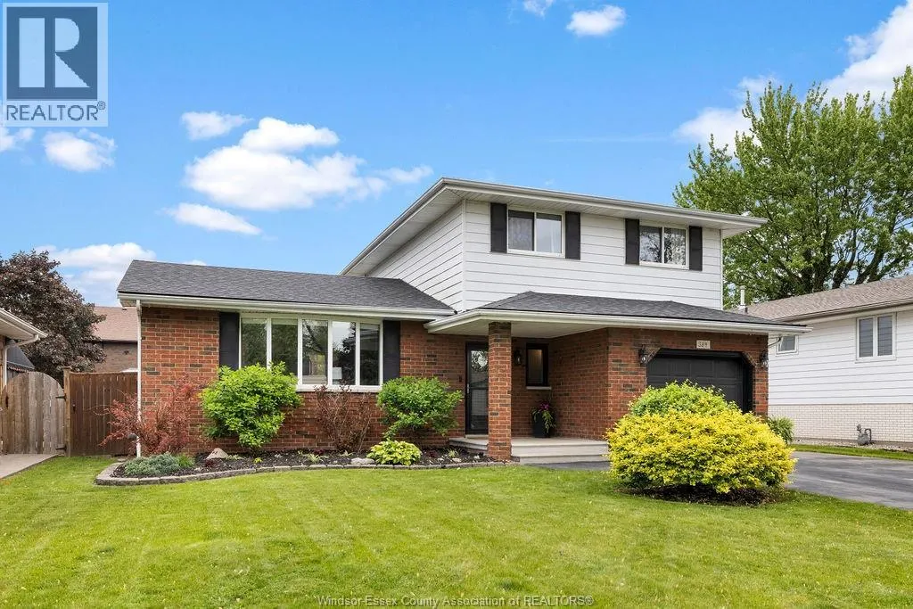 384 CENTENNIAL DRIVE
