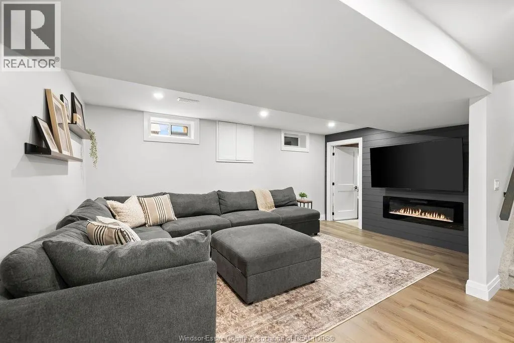 384 CENTENNIAL DRIVE