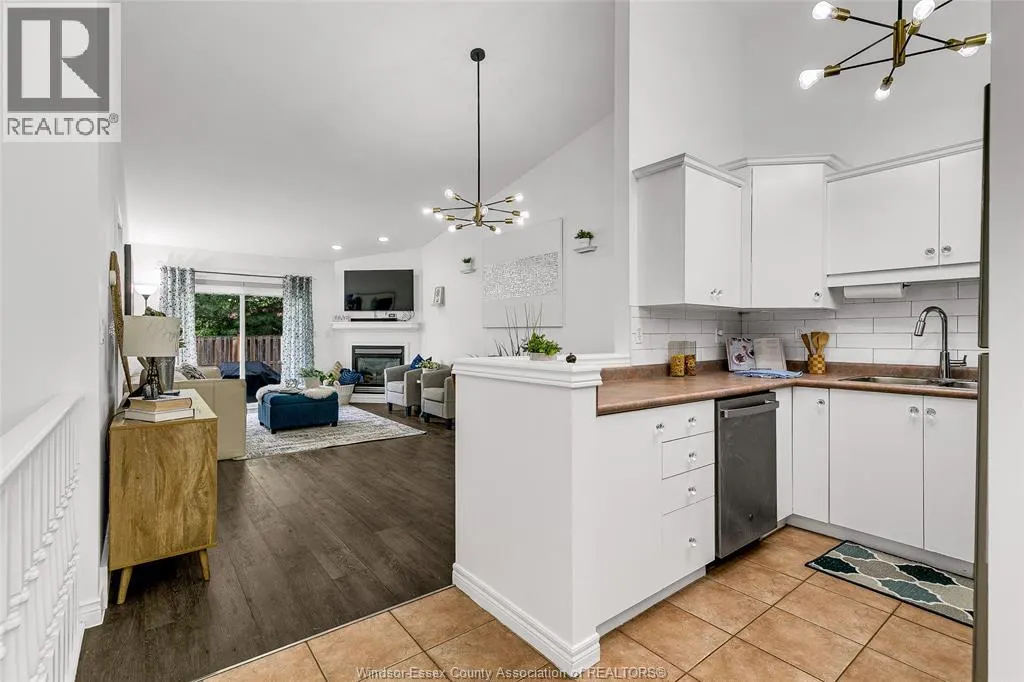 3772 PRAIRIE COURT