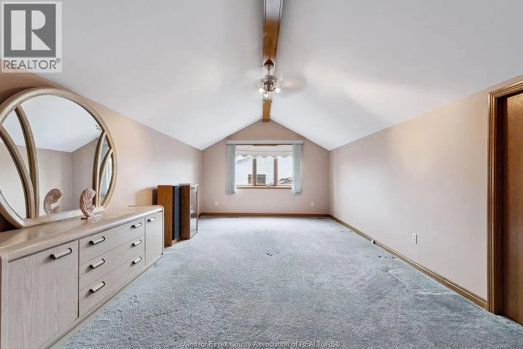 510 HARBOURNE CRESCENT