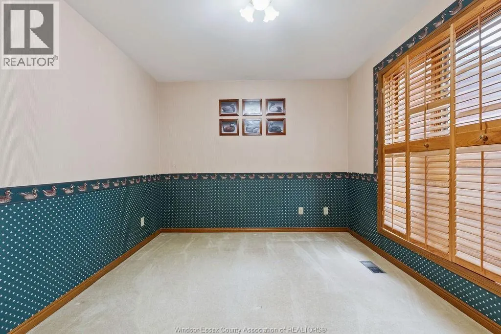 510 HARBOURNE CRESCENT