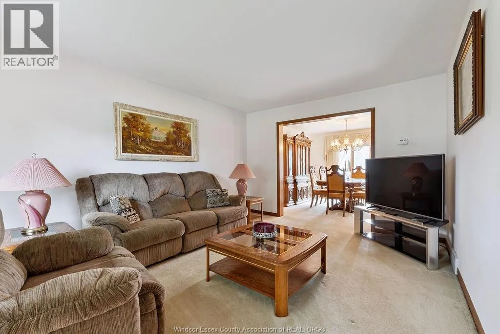 510 HARBOURNE CRESCENT
