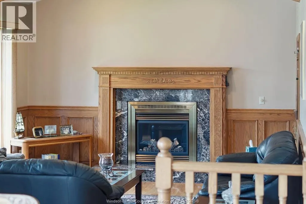 510 HARBOURNE CRESCENT