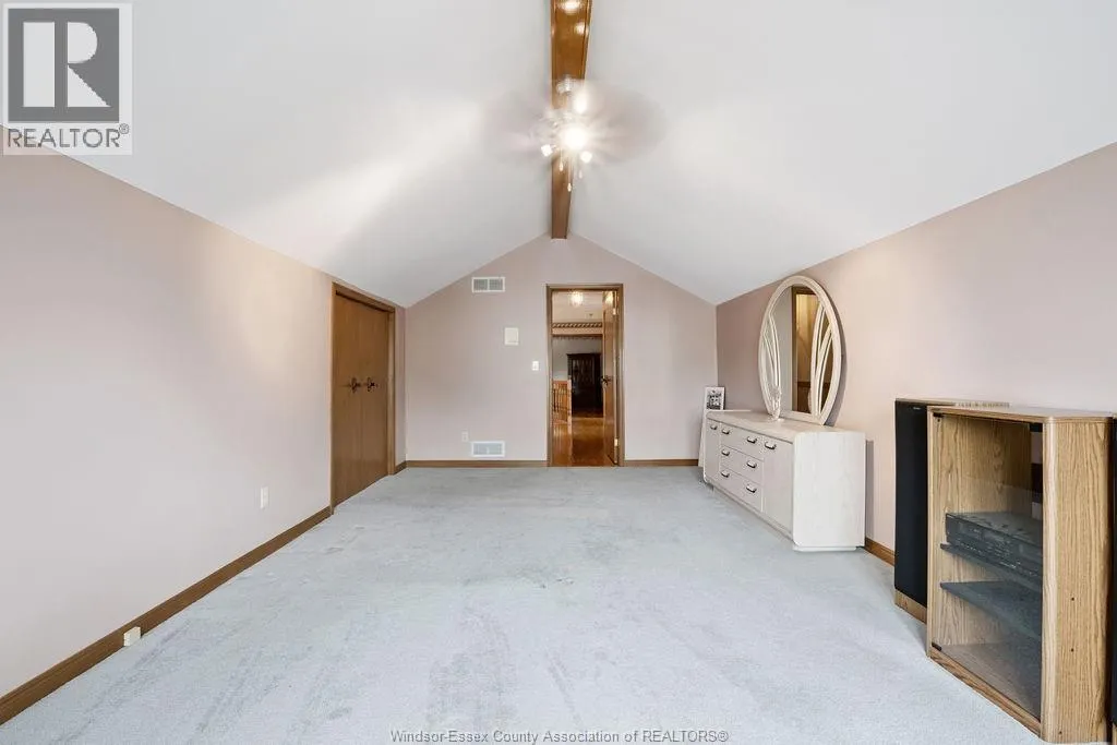 510 HARBOURNE CRESCENT