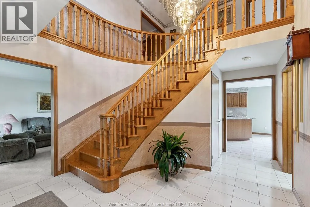 510 HARBOURNE CRESCENT