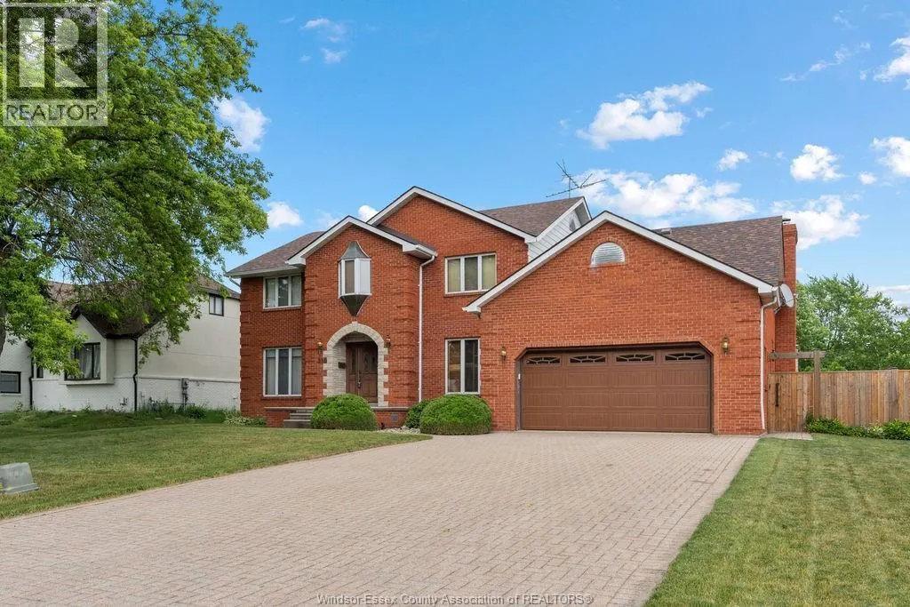 510 HARBOURNE CRESCENT