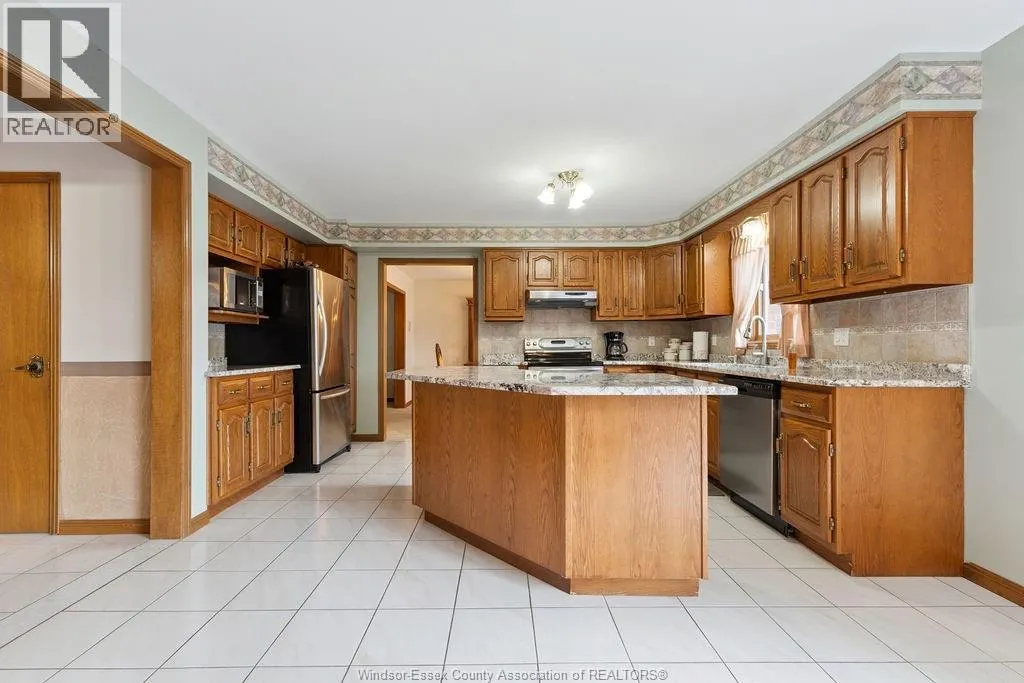 510 HARBOURNE CRESCENT