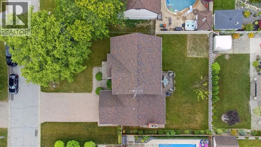 510 HARBOURNE CRESCENT