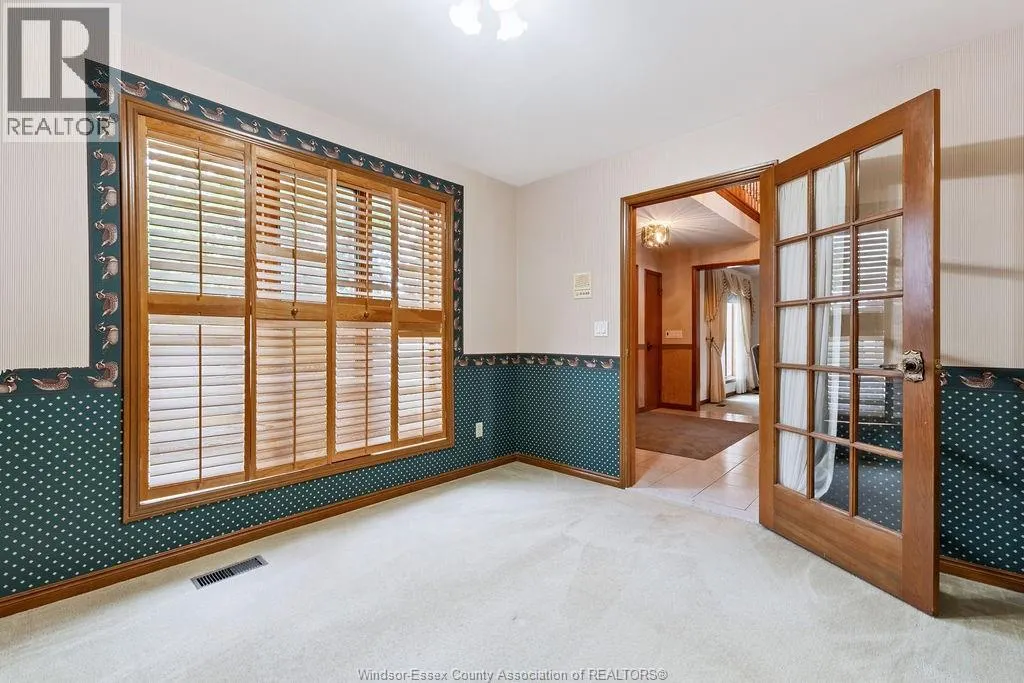 510 HARBOURNE CRESCENT