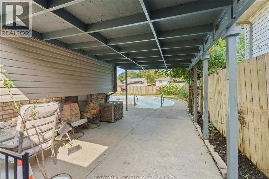 10540 Halstead CRESCENT