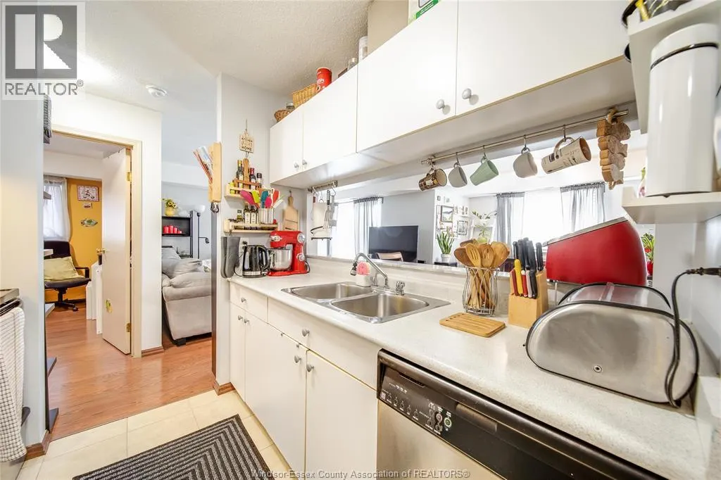 2922 RIVARD Unit# 206