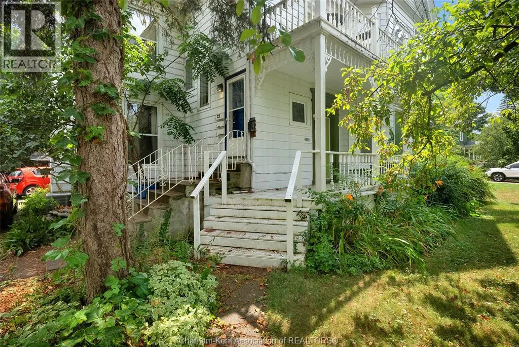 468 King STREET West