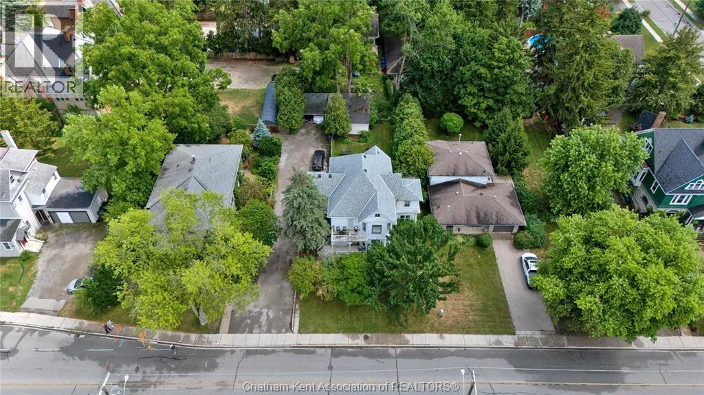 468 King STREET West