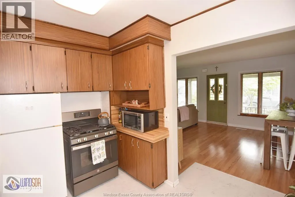 643 ALEXANDRINE STREET
