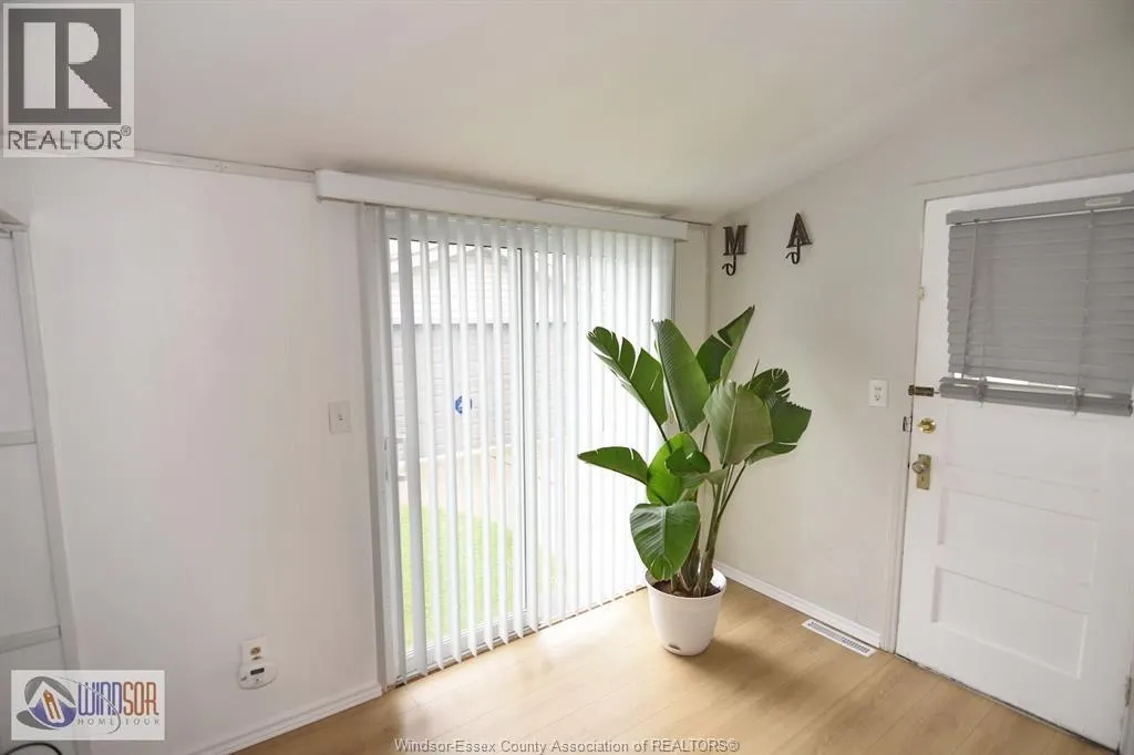 643 ALEXANDRINE STREET