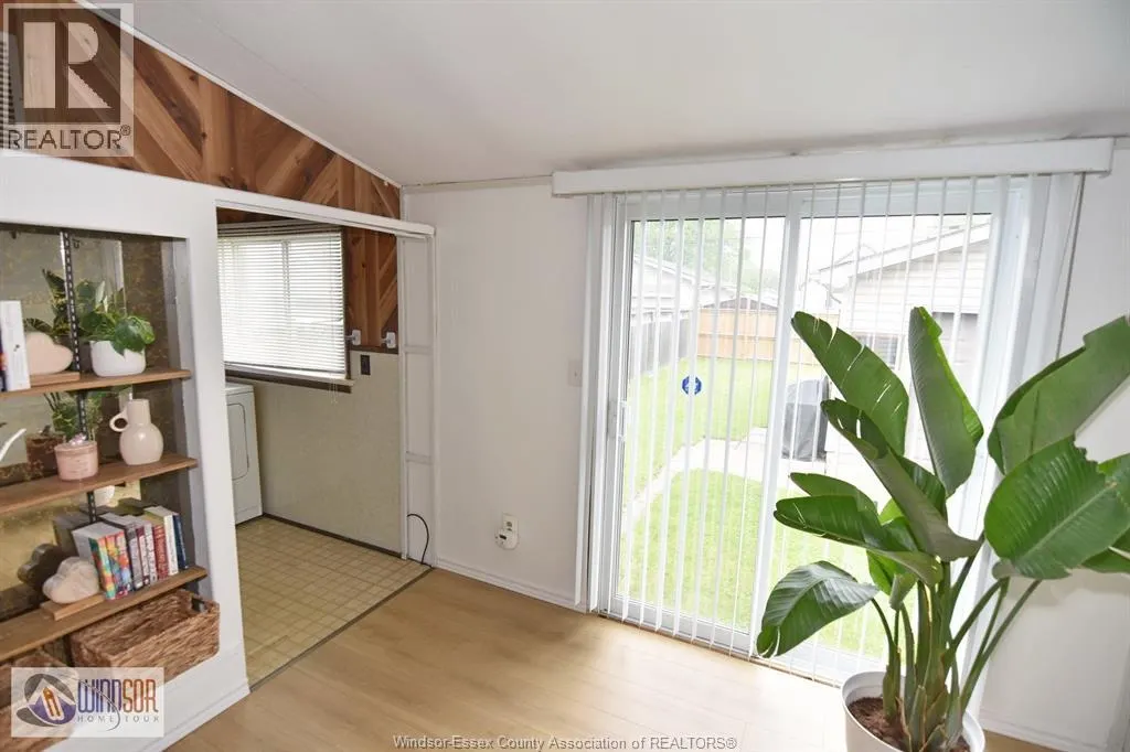 643 ALEXANDRINE STREET