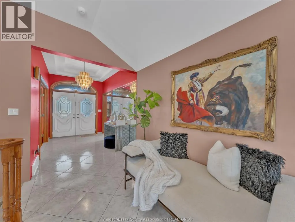 2747 LIONEL DRIVE