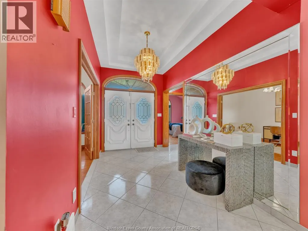 2747 LIONEL DRIVE