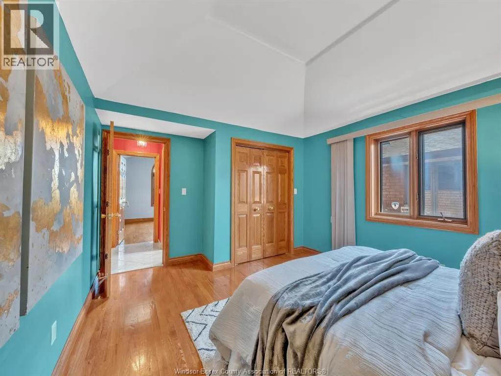 2747 LIONEL DRIVE