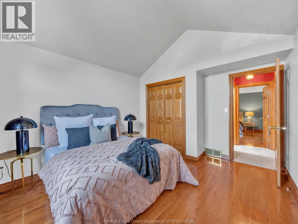 2747 LIONEL DRIVE