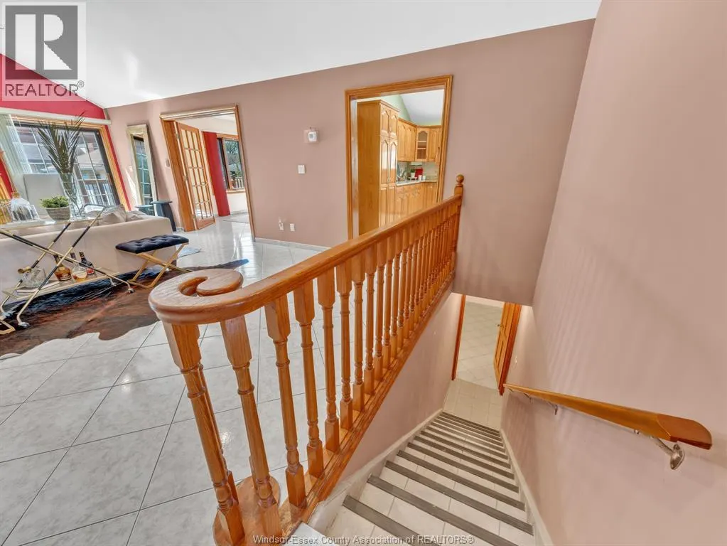 2747 LIONEL DRIVE