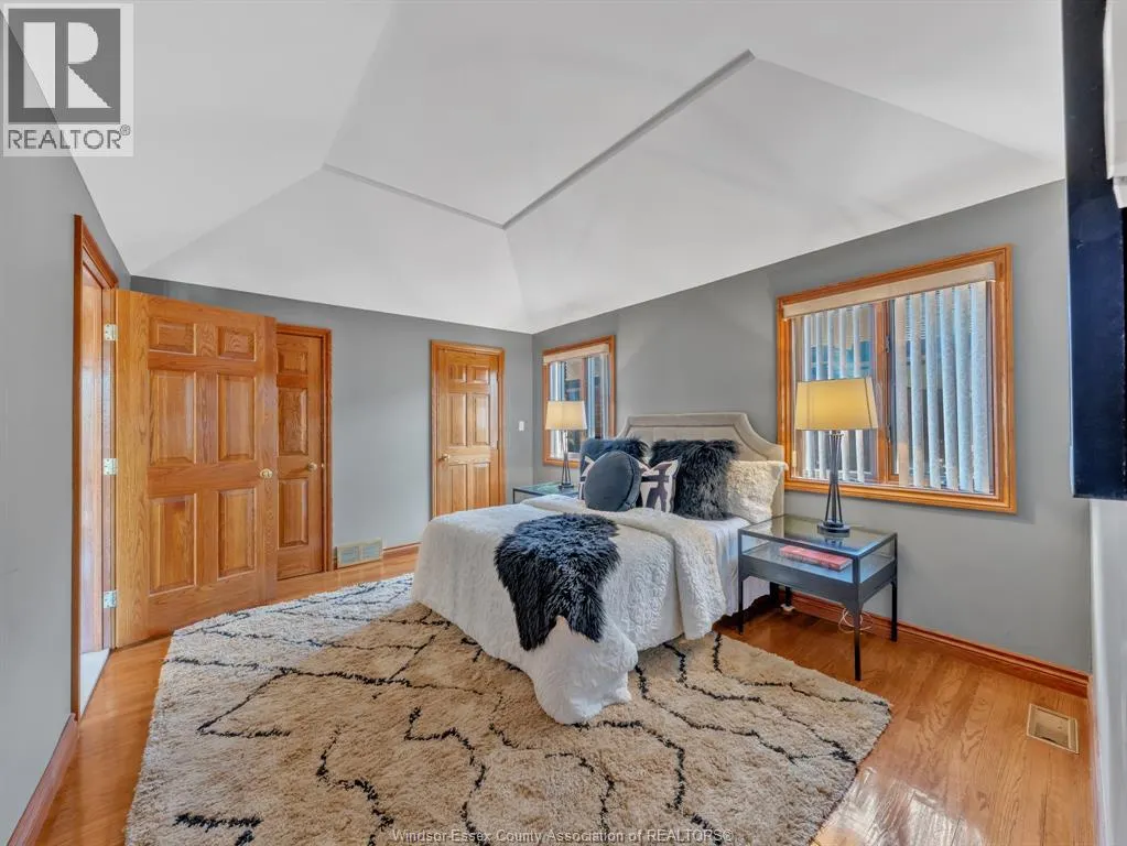 2747 LIONEL DRIVE