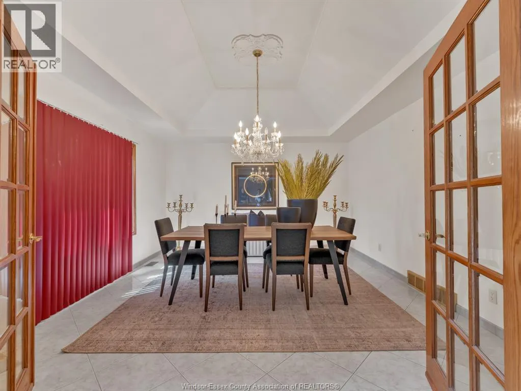 2747 LIONEL DRIVE