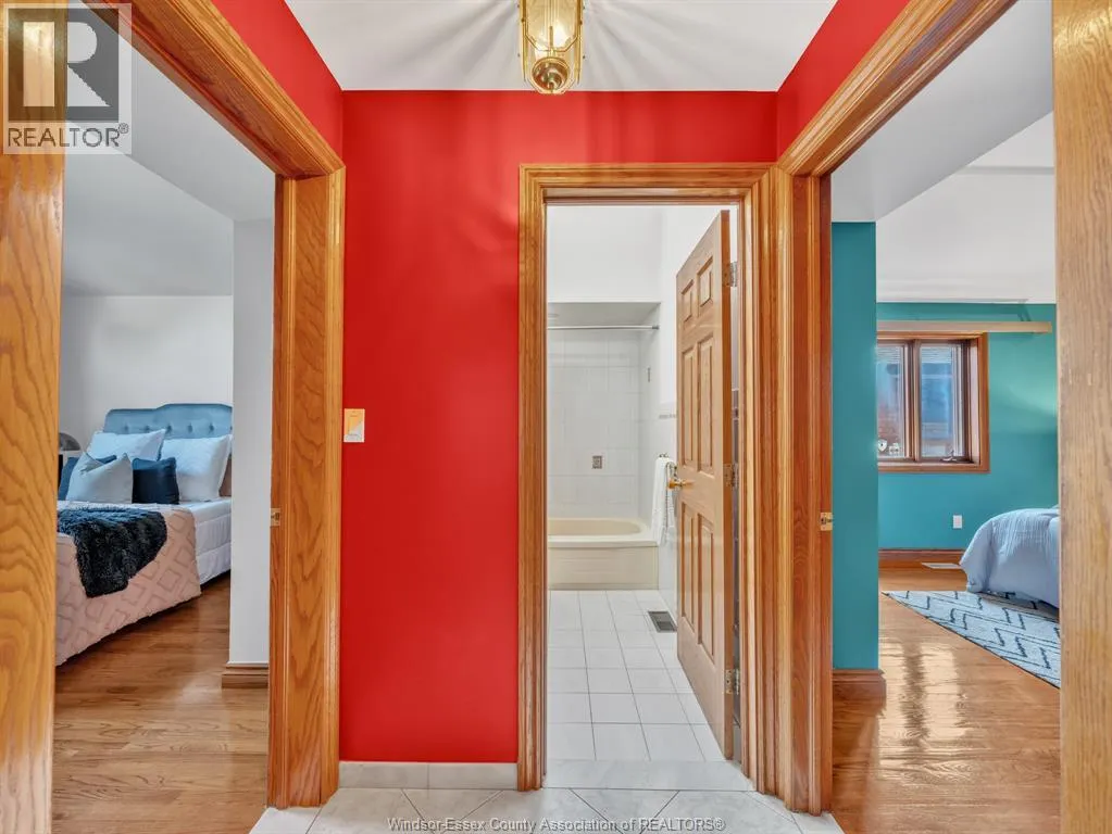 2747 LIONEL DRIVE