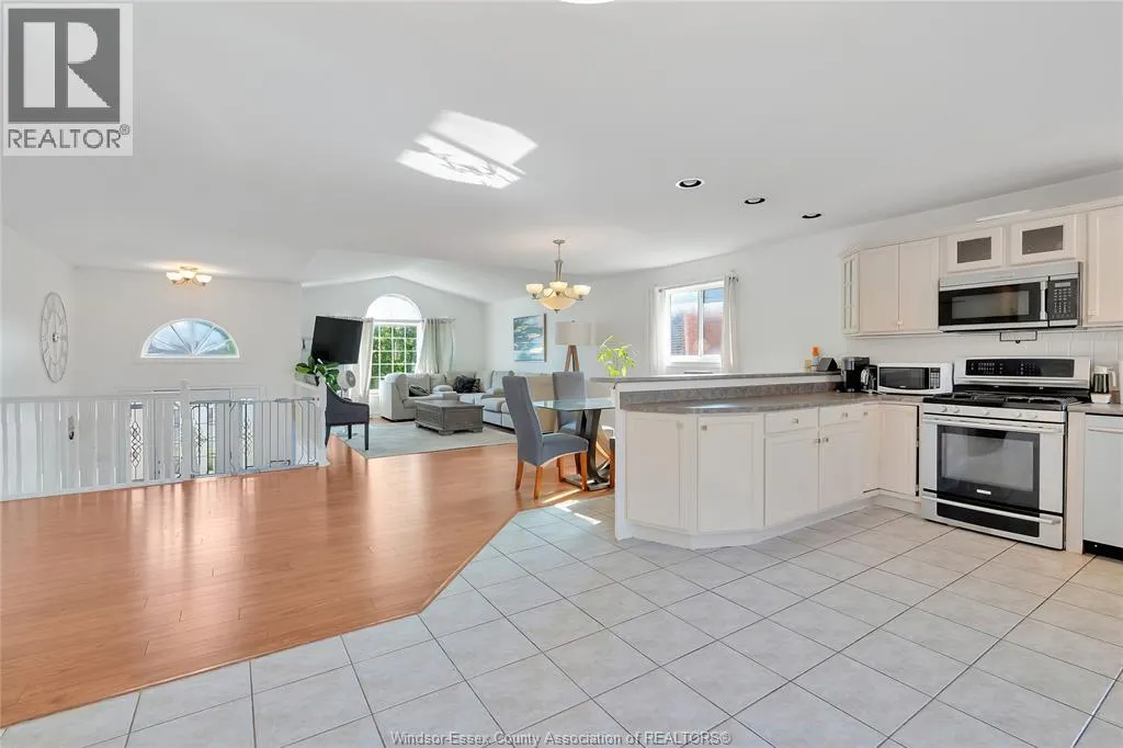 1414 GIRARD DRIVE