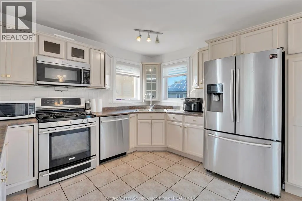 1414 GIRARD DRIVE