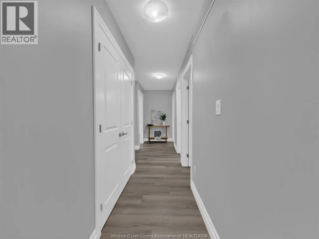 87 WARWICK DRIVE